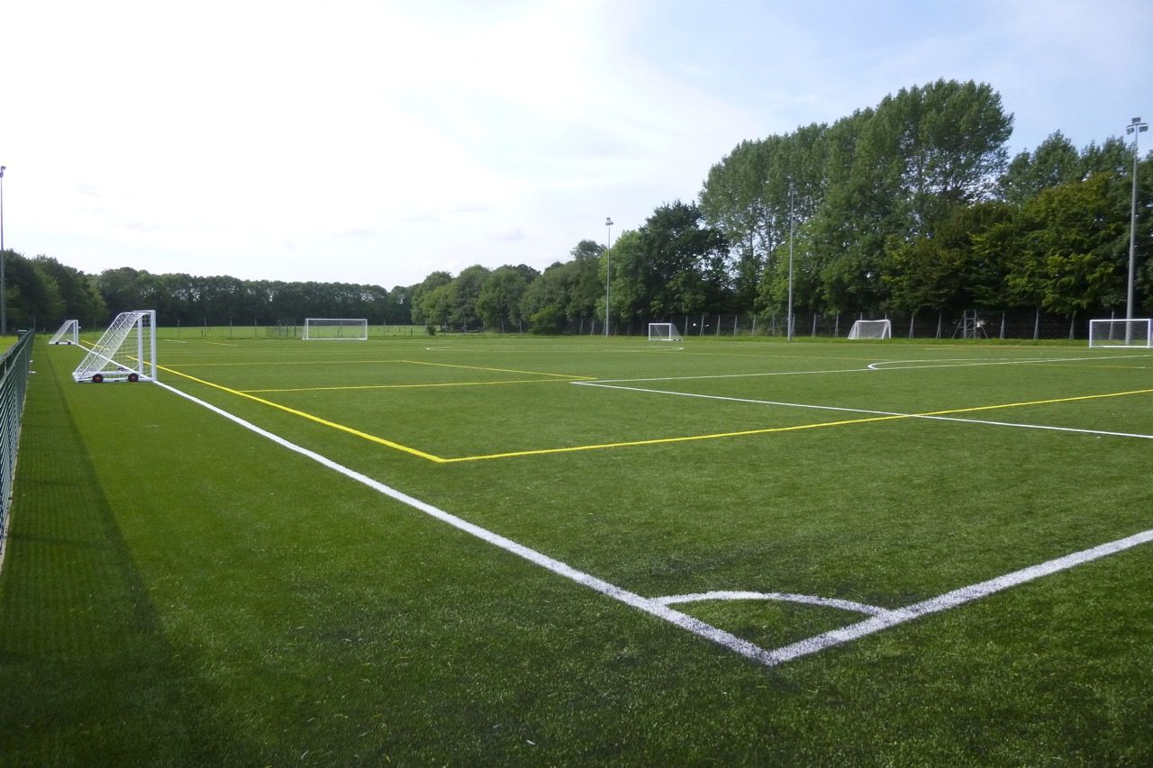 Football-pitch-maintenance
